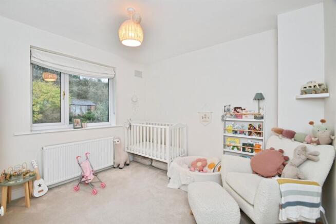 3 bed Semi-Detached for sale Image 9