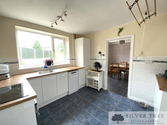 3 bed Semi-Detached for sale Image 2