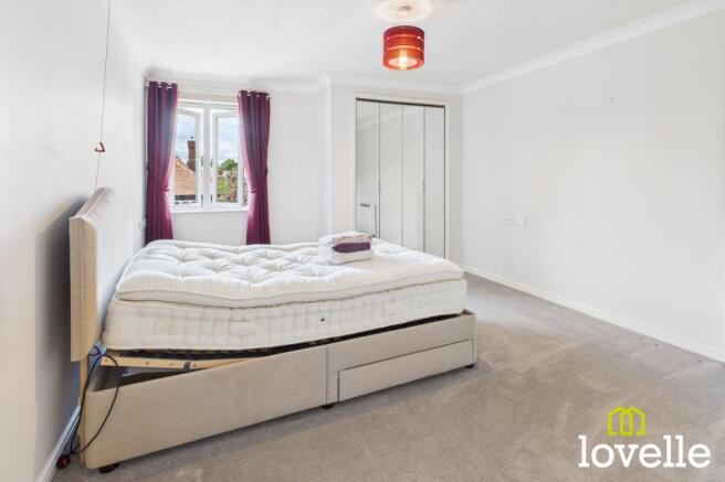 2 bed Flat for sale Image 11