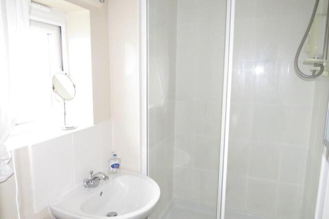 EN SUITE SHOWER ROOM/W.C.