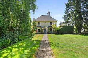 Henley Park Farmhouse, Pirbright Road, Normandy GU3 2AE