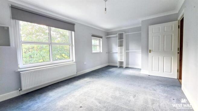 Good front bedroom.jpg