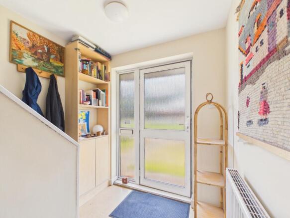 2 bed Semi-Detached for sale Image 9