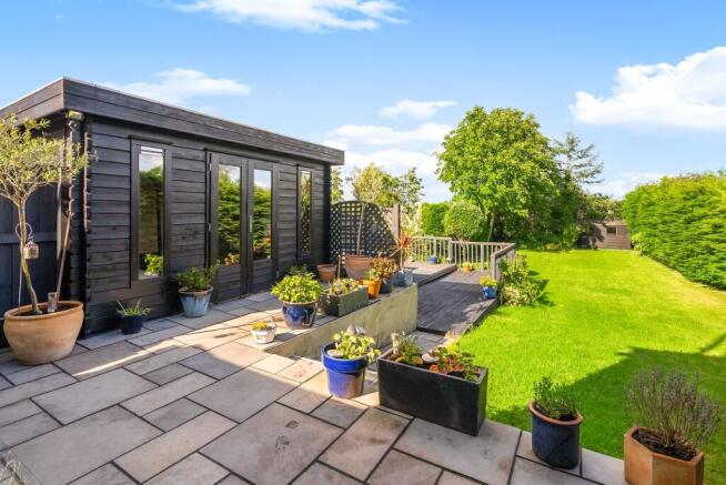 4 bed Semi-Detached for sale Image 7