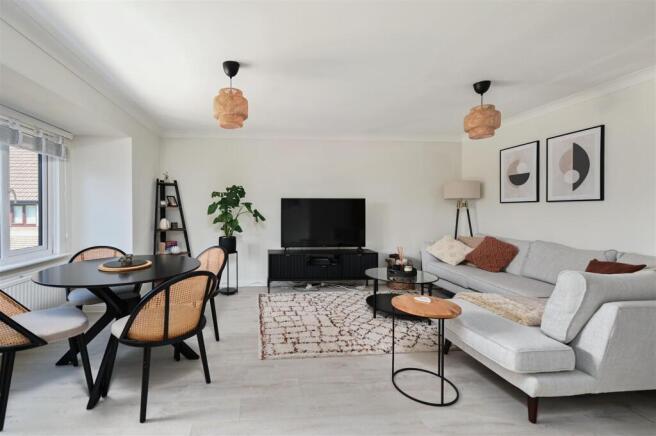 Living/Dining Room