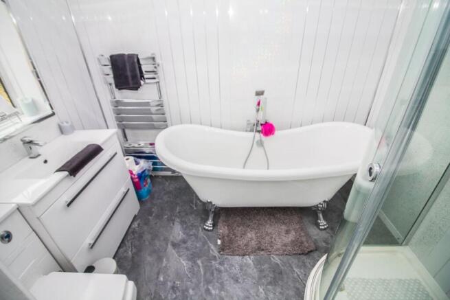 Ensuite