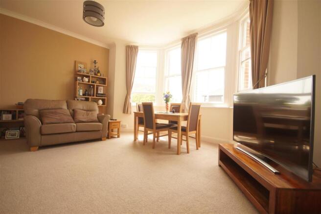 Lounge / Dining Room