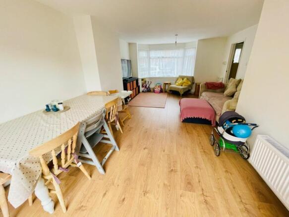 Sitting/Dining Room