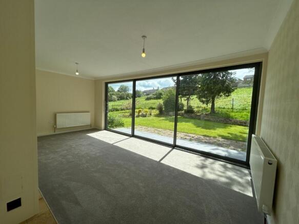 3 bed Bungalow to rent Image 4