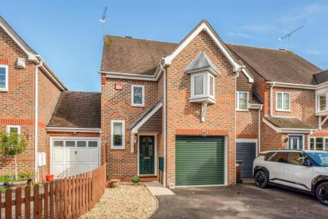 Cottage Close, Denmead
