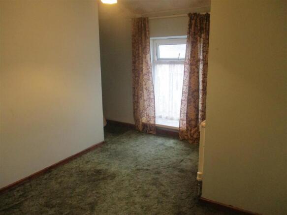 a-cardiffrd92.bed4.2.JPG