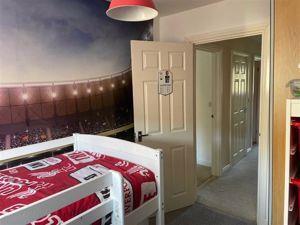 BEDROOM 1 (FRONT)