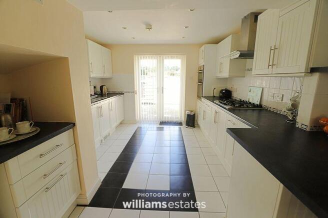 kitchen 01