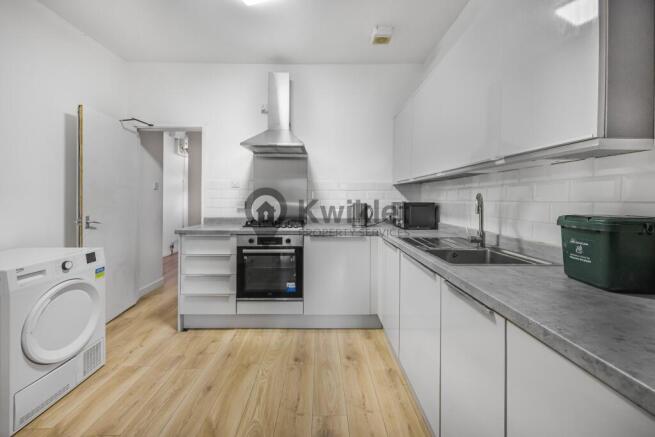 eZy Watermark_18-10-2024_02-13-01-5100PM.JPG