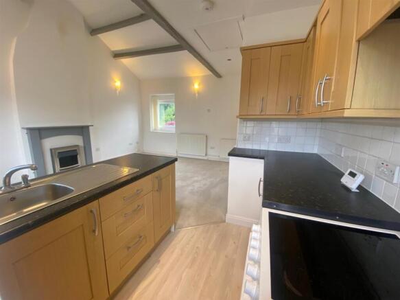 KITCHEN AREA 2.jpg