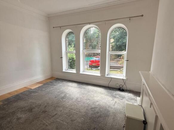 1 bed Apartment to rent Image 2
