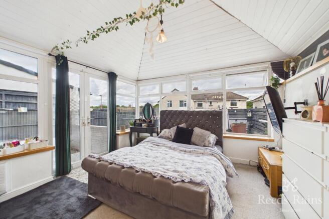 3 bed Semi-Detached for sale Image 11