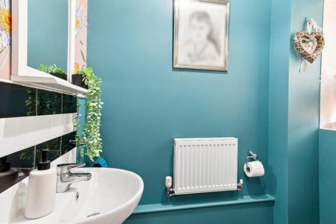 4 bed Town House for sale Image 6