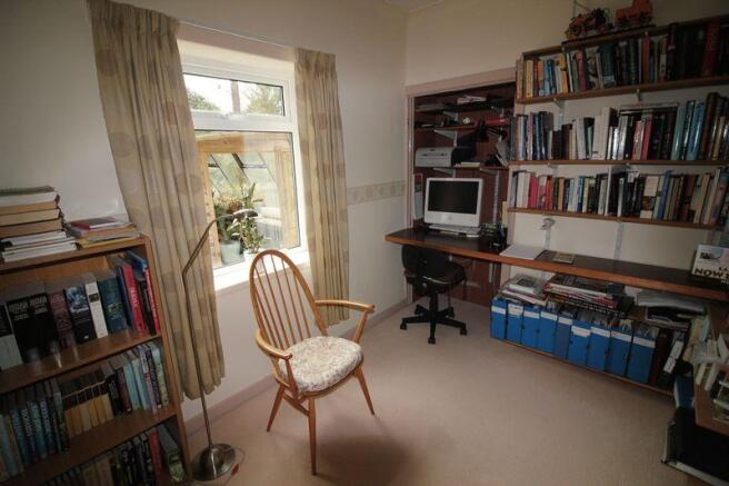 bedroom 4/study