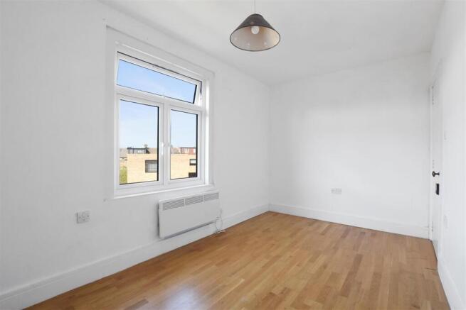 05-b9edGCWT - Flat C 4-6 Chamberlayne Road - Bedro