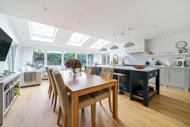 Kitchen/Dining