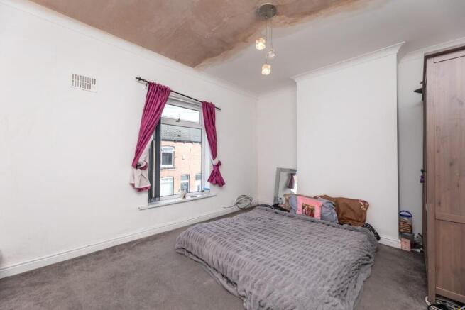 2 bed Terraced for sale Image 7