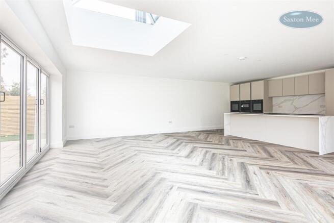 4 bed Detached for sale Image 6