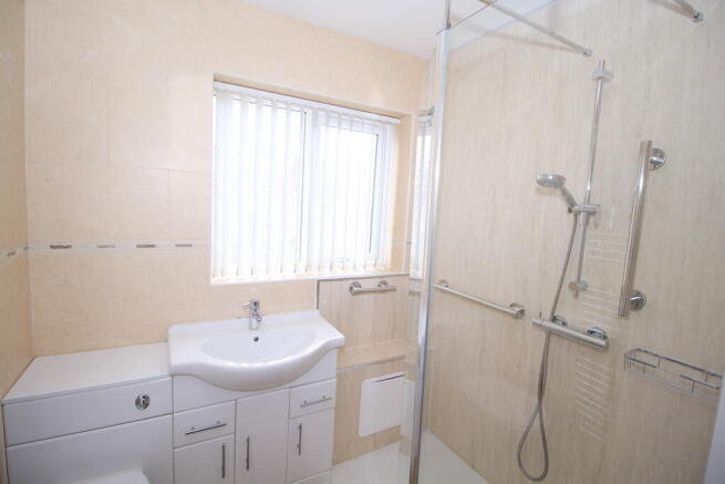 3 bed Town House for sale Image 11