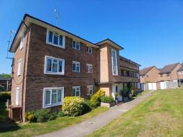 Flat 6, Couper House, Timperley Gardens, Redhill RH1 2AW
