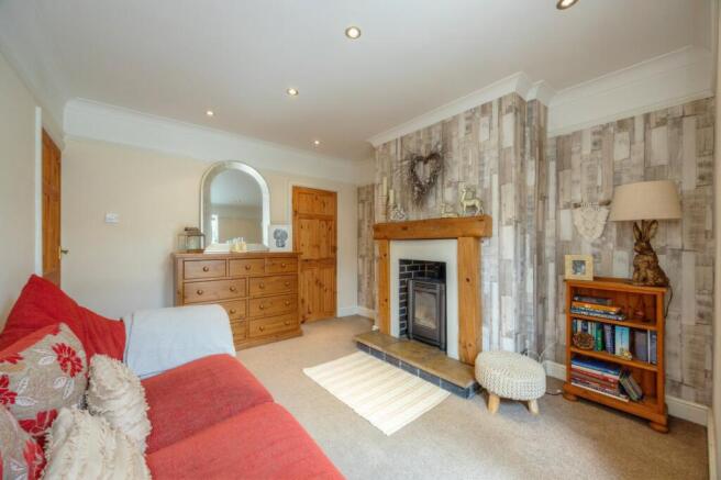 3 bed Semi-Detached for sale Image 10