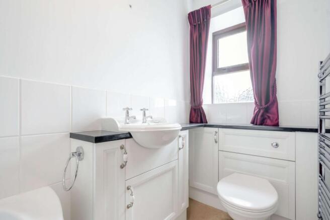 En-Suite Bathroom