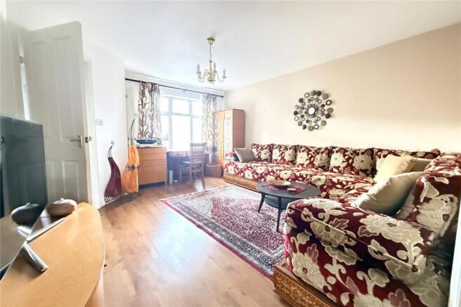 Living Room Photo2