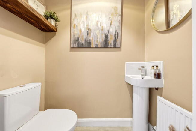 3 bed Semi-Detached for sale Image 11