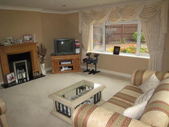 Lounge 1