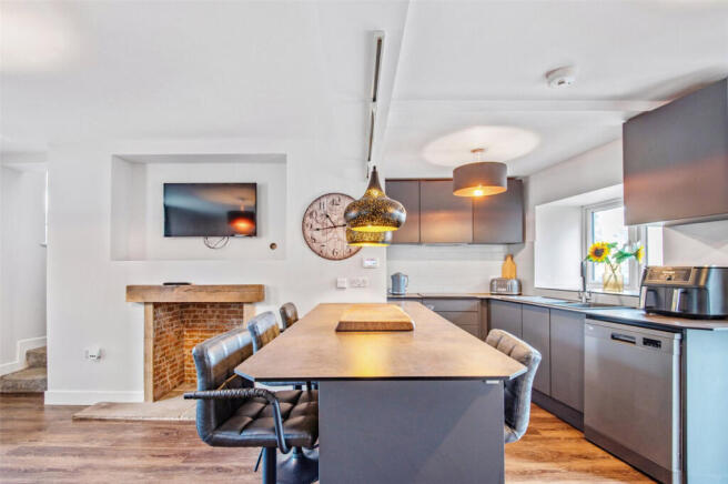 3 bed End of Terrace for sale Image 4