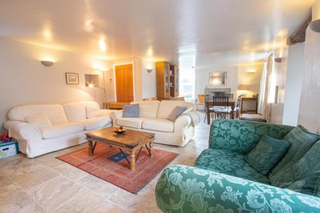 Lounge / Dining Room