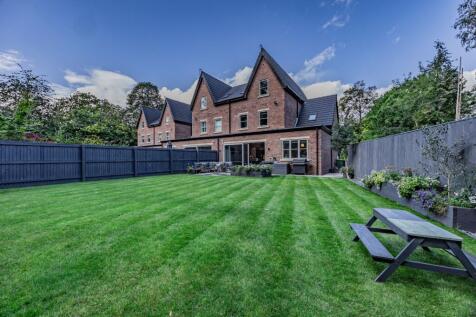 Courtside Close, Cheadle, SK8