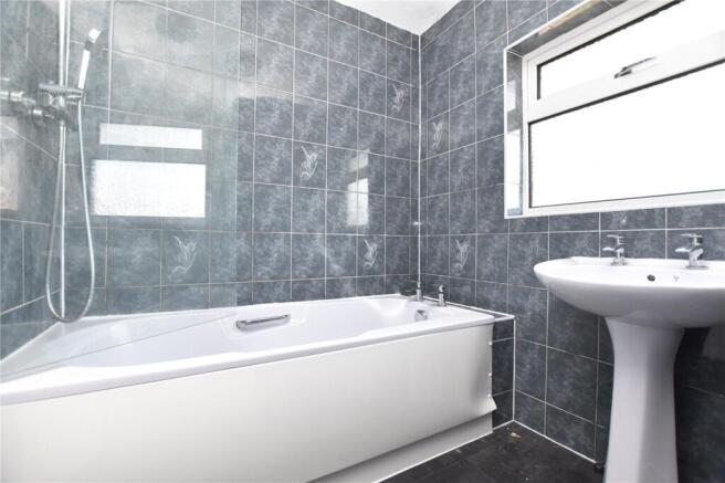 3 bed Semi-Detached for sale Image 9