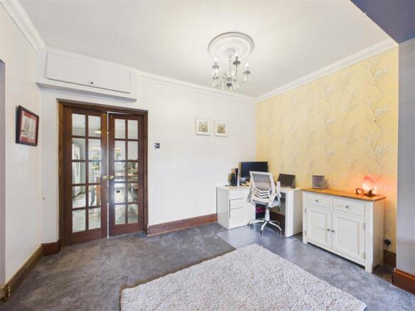 2 bed Semi-Detached for sale Image 8