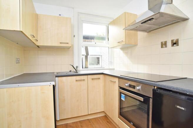 2 bed Flat to rent Image 7
