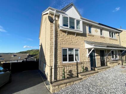 Kilburn Close, Almondbury, Huddersfield