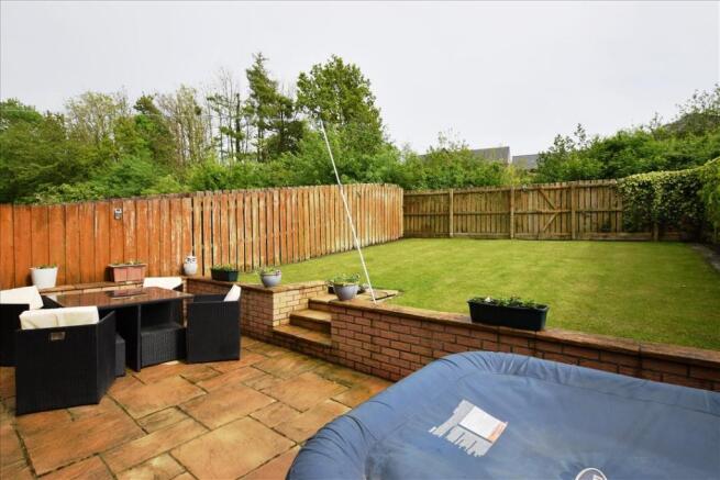 ADDITIONAL GARDEN PHOTO