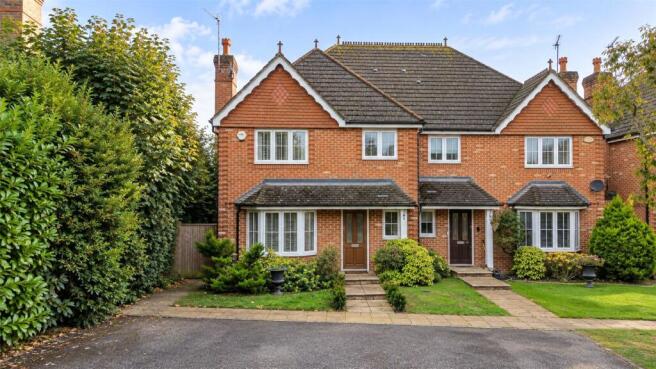 3-bed semi-detached on Caribou Close, Woodley, Reading, Berkshire, RG5, £600,000