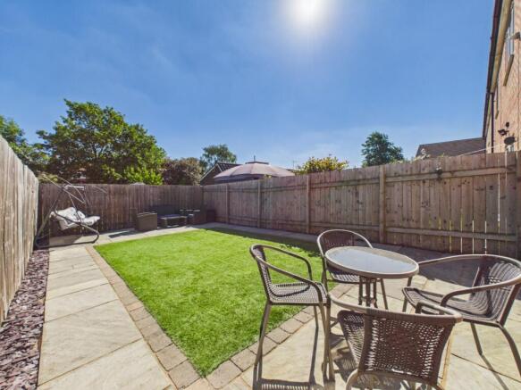 2 bed Semi-Detached for sale Image 11