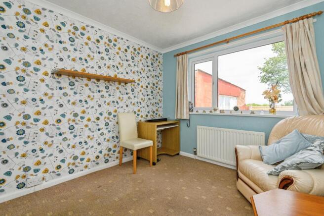 2 bed Semi-Detached Bungalow for sale Image 9