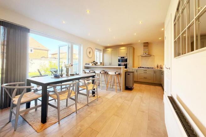 Bennett Drive, Market Harborough photo 4