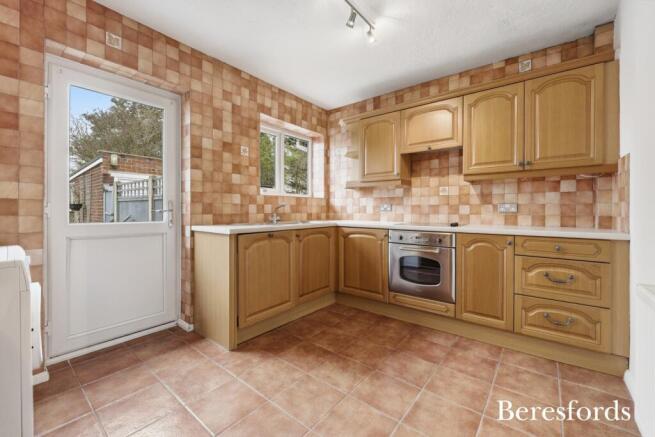 Woodland Avenue, Hutton, CM13 photo 4