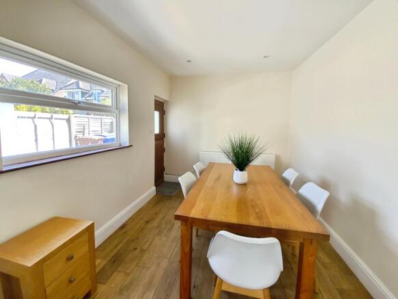 3 bed Semi-Detached for sale Image 4