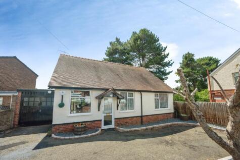 Poplar Road, Kidderminster, Worcestershire, DY11