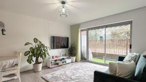 Flat 7, 1177 Redbourn Court, Newham Way, East Ham, London E6 5JJ